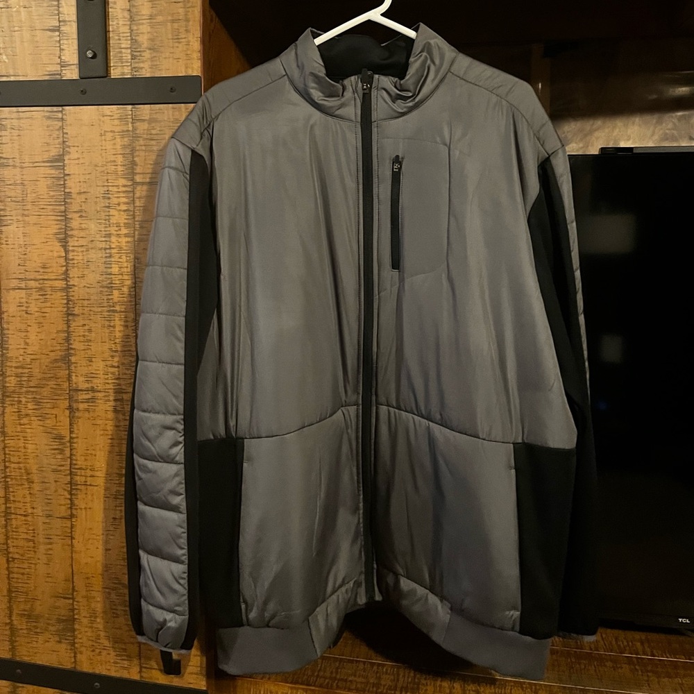 Men's Gray Quilted Hybrid Performance Jacket - Packable Warmth